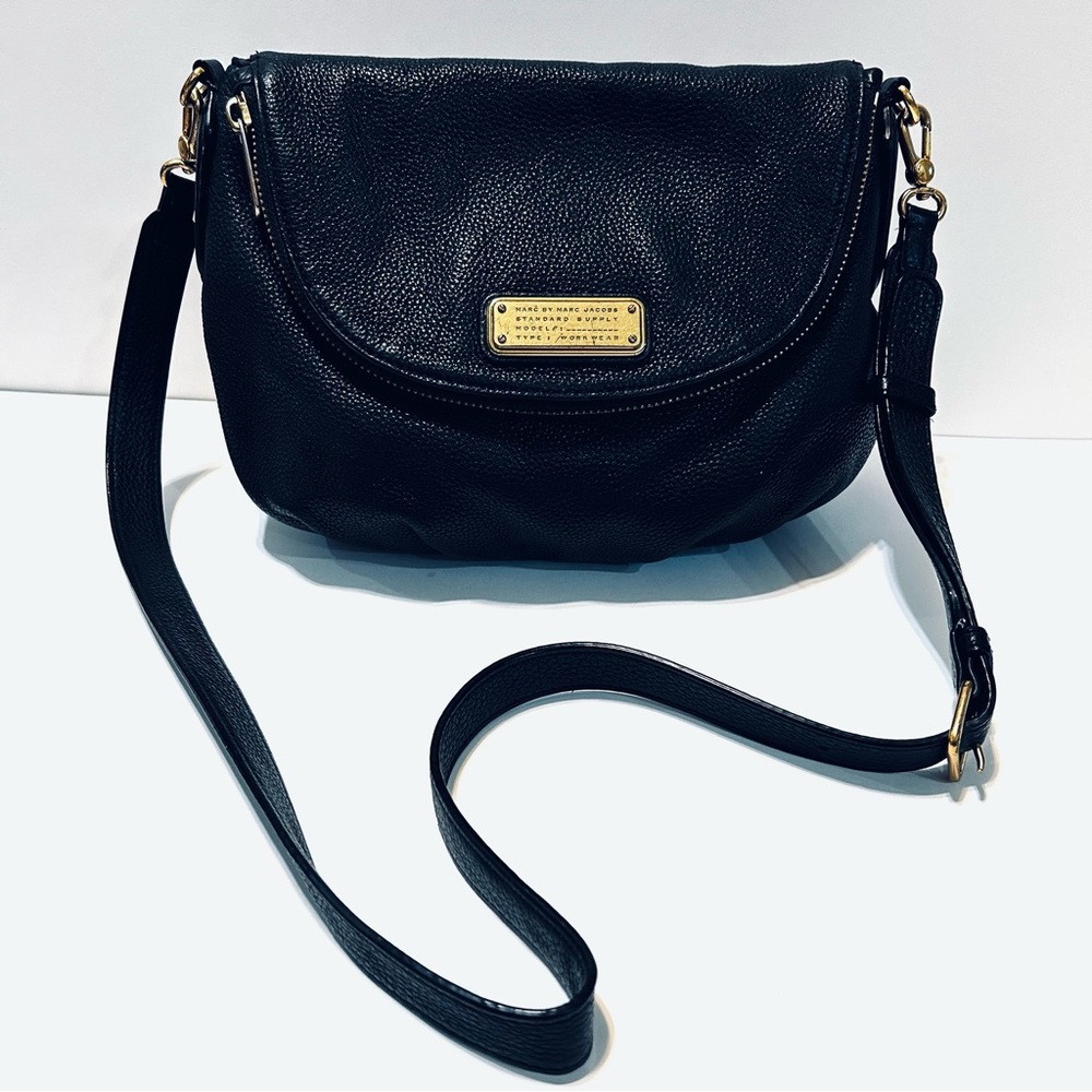 Marc Jacobs Classic Black Pebble Leather Messenger Bag Excellent Condition
